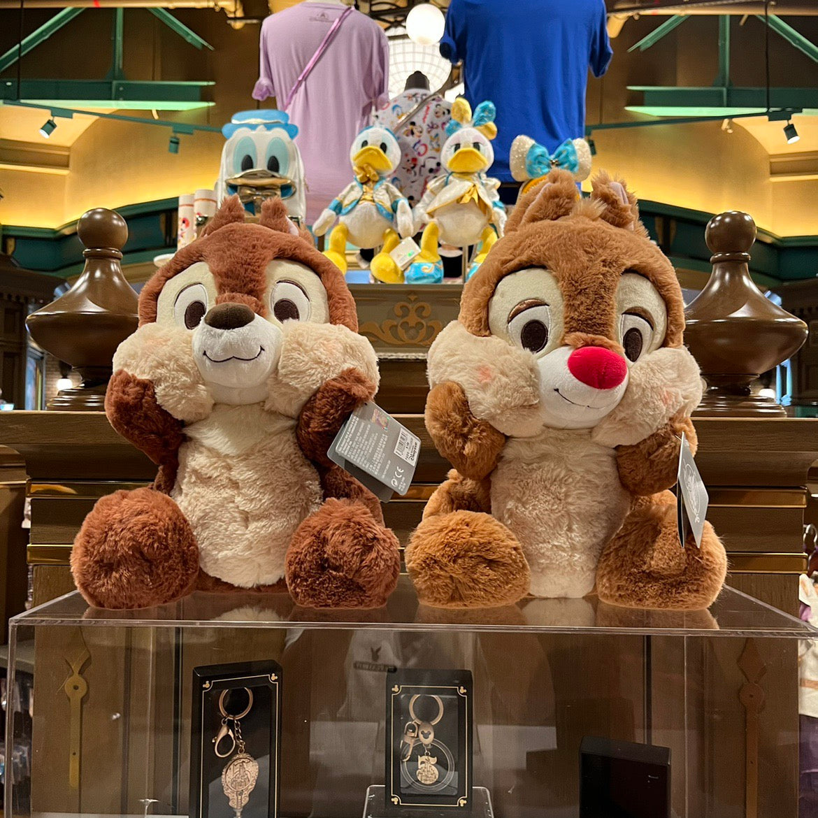 Disney-Resort Chip & Dale Pink Exclusive Spring In The Air