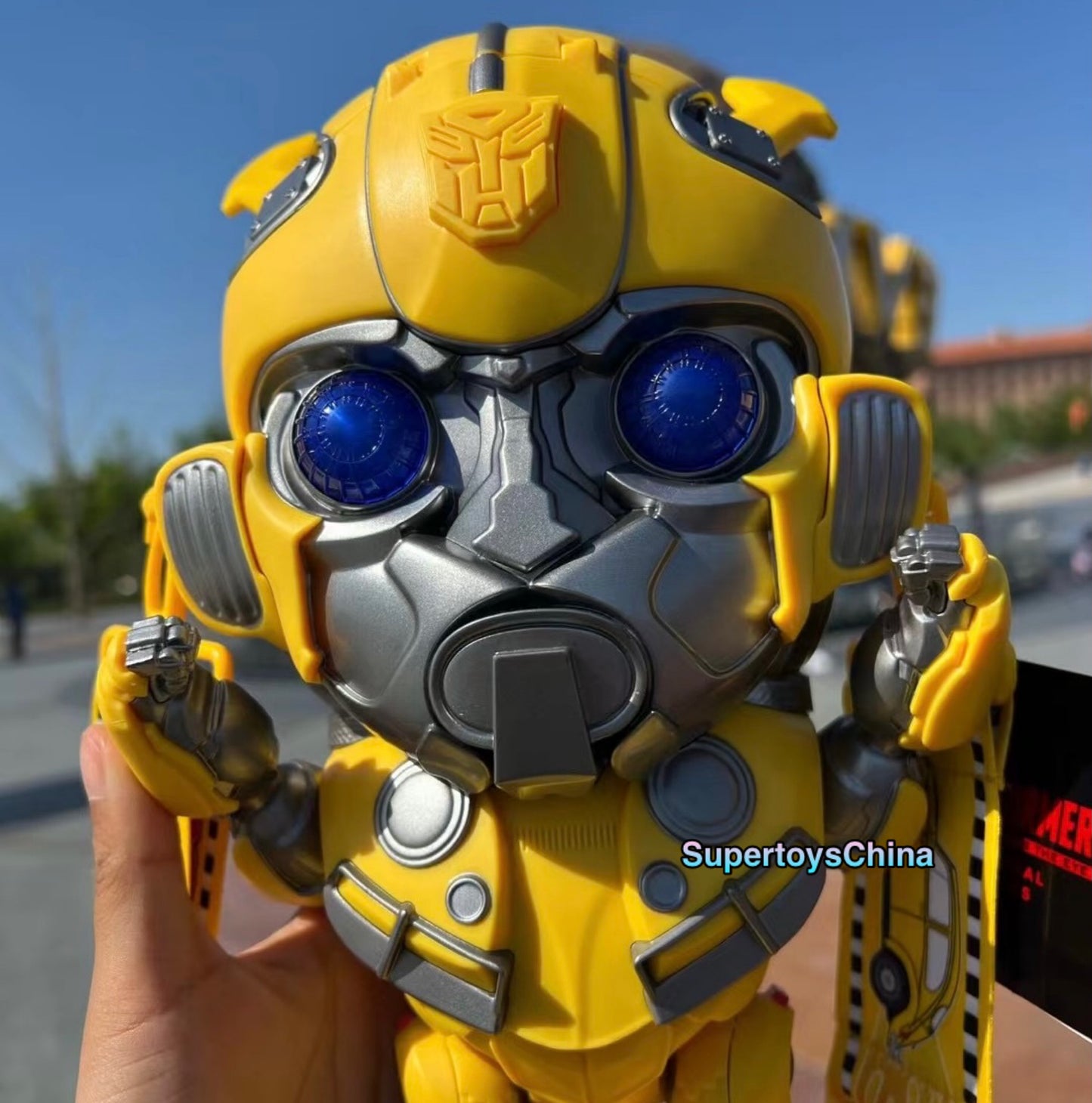 Universal Studios Bumblebee popcorn Bucket eyes light up container