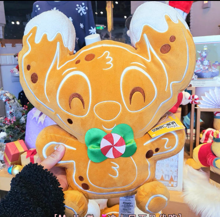 Shanghai Disney Store 2022 Munchlings Christmas Scented Gingerbread Cake Plush