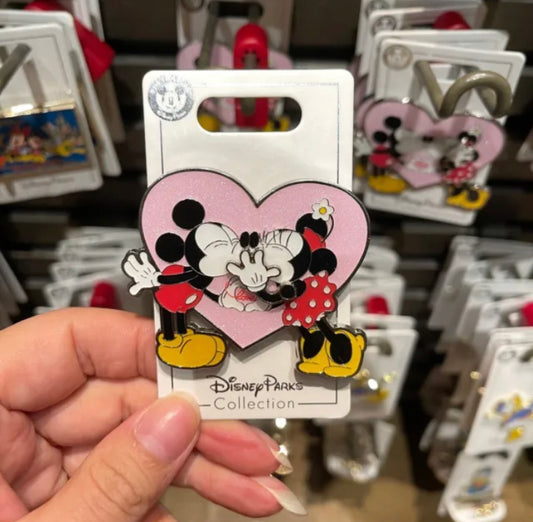Disney Pin Mickey Minnie mouse couple love heart Shanghai disneyland